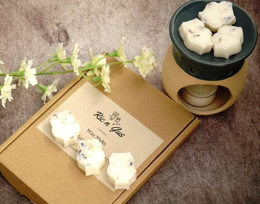 Pear and Freesia - Scented Owl Wax Melts